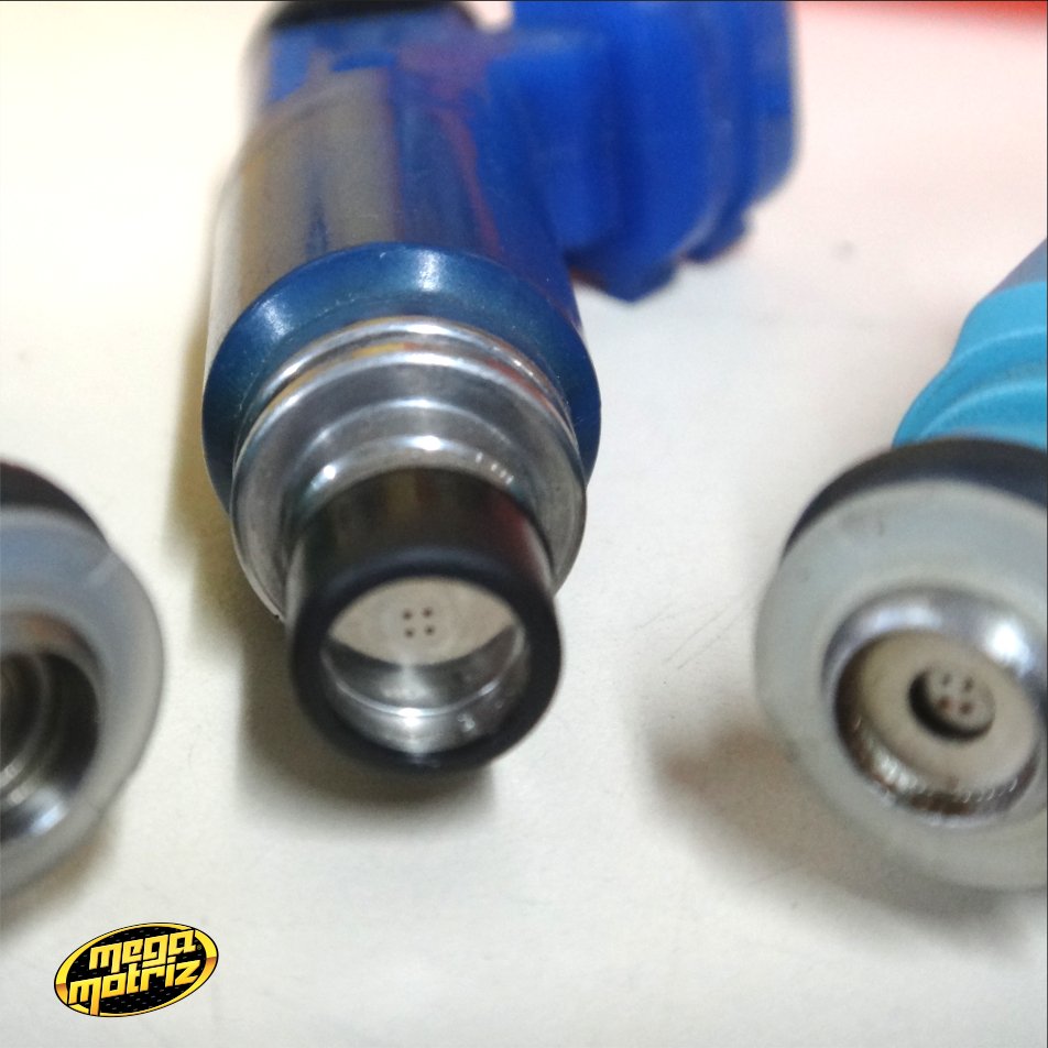 MegaMotriz's tweet photo. Reacondicionamos y limpiamos inyectores a #gasolina
Garantizado, perfecto funcionamiento y prolongamos su vida util!
Ven a #MegaMotriz de Lunes a Viernes desde las 8am.
#automotriz #moto #lancha #nautica #motorcicle #automovil #servicio #limpiezadeinyectores #fuelinjection https://t.co/ndPSWDToOy