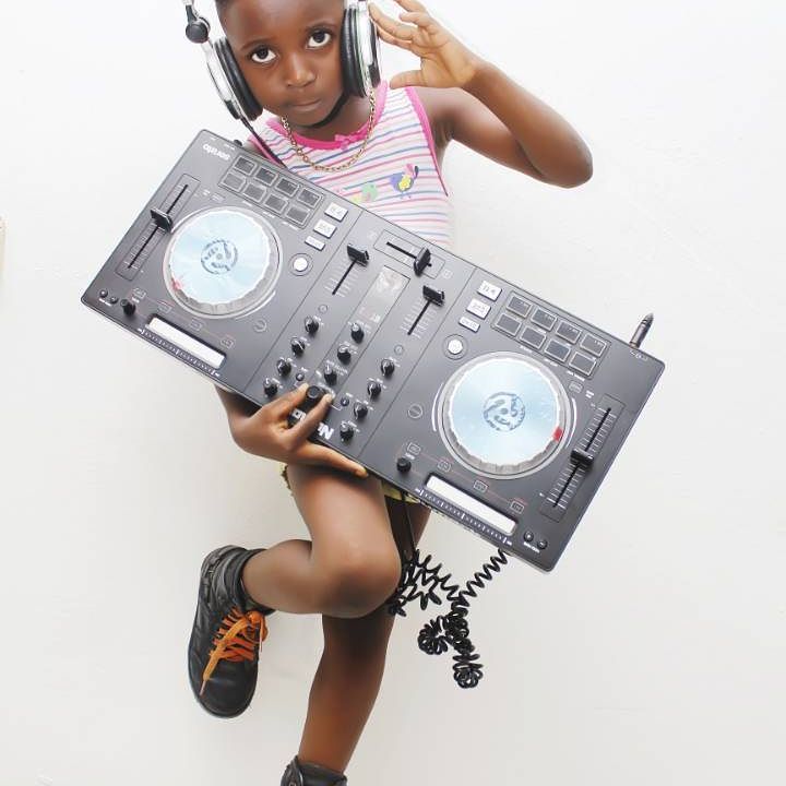 Austynzogs's tweet photo. @Gidi_Traffic WOW!! 5-year-old Port Harcourt-based Chidinma @DJChiBlex must be the #World’s youngest DJ!!! ScccCRAAaaTttCHHhh!!!! https://t.co/dKm5KiAEVU