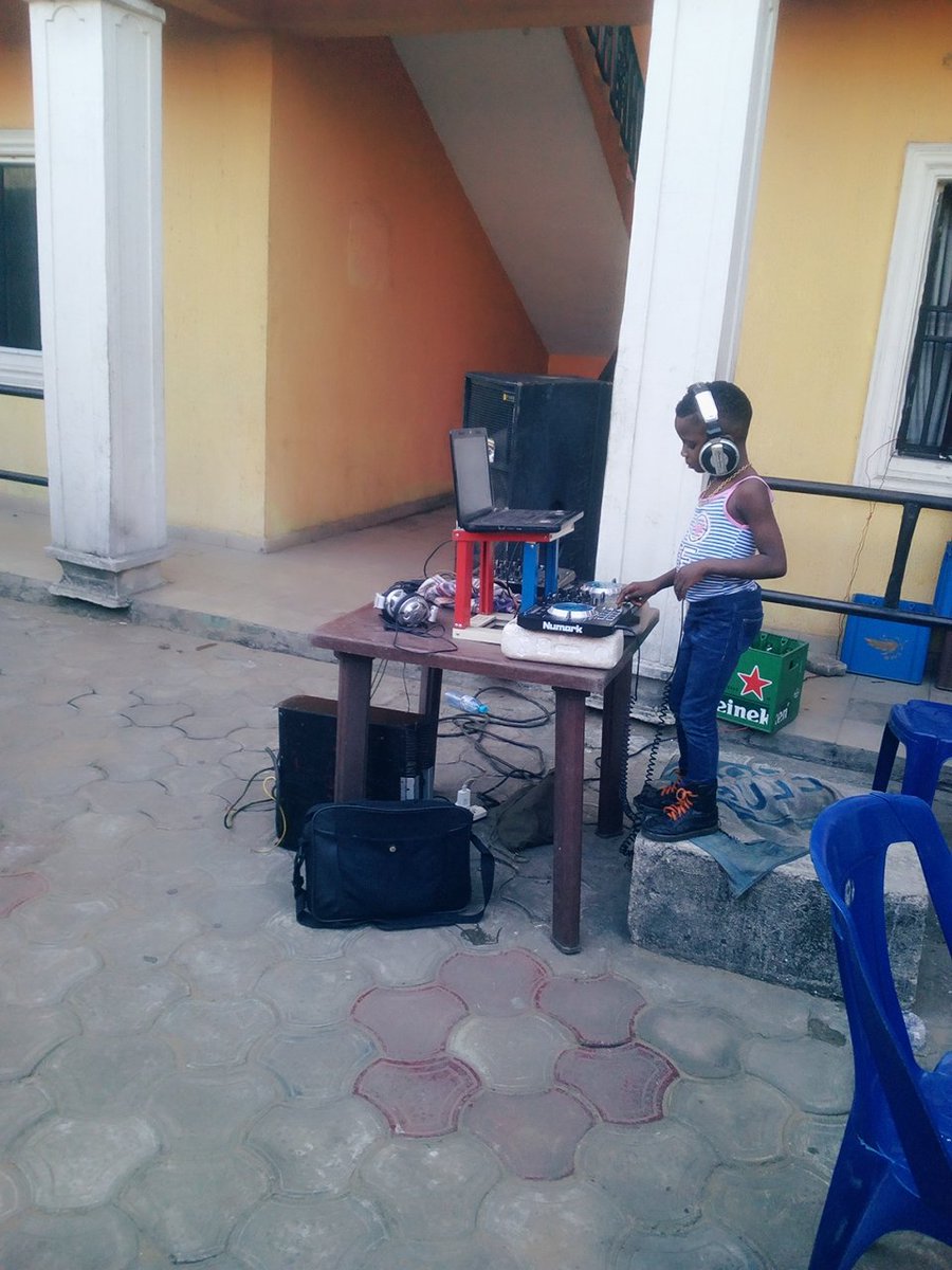 Austynzogs's tweet photo. @Gidi_Traffic WOW!! 5-year-old Port Harcourt-based Chidinma @DJChiBlex must be the #World’s youngest DJ!!! ScccCRAAaaTttCHHhh!!!! https://t.co/dKm5KiAEVU