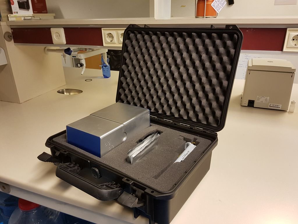 digi_bio's tweet image. Yes, it is that portable. Smaller, more capable, hands-free! #research #molecular #digitalmicrofluidics #startup @digi_bio