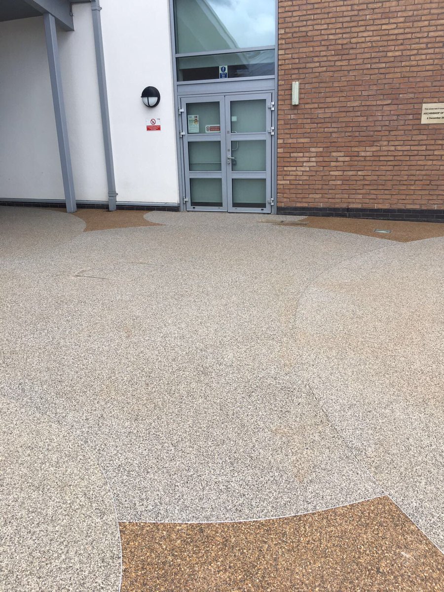 resibond's tweet photo. Reception area resurface during school holidays. Circles this time! #Resibond @LandEngLtd https://t.co/OXodnSVMBA