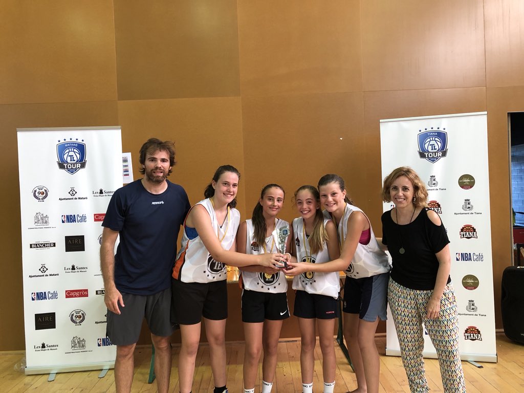 cbtiana's tweet photo. Campions cadets i infantils! https://t.co/ctAM3bSrh7