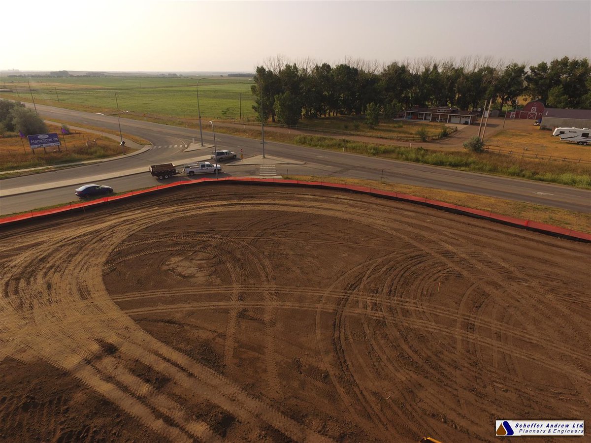 HamptonsMedHat's tweet photo. Hamptons Phase 2D

Site Grading has begun. Only 7 Large Lots Remaining.
#medhat #hamptons https://t.co/IVGQyREtvU