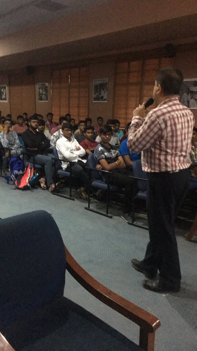 NssLdce's tweet photo. Glimpse of Orientation Of NSS, session of Traffic Awareness and Thalassemia Checkup! @nssgujarat @YASMinistry @kamalkumarkar @_NSSIndia @GTUoffice  #Day1 #NSSIndia #28thJuly2018 #FreshersInductionProgram https://t.co/XWYyK7NB3p