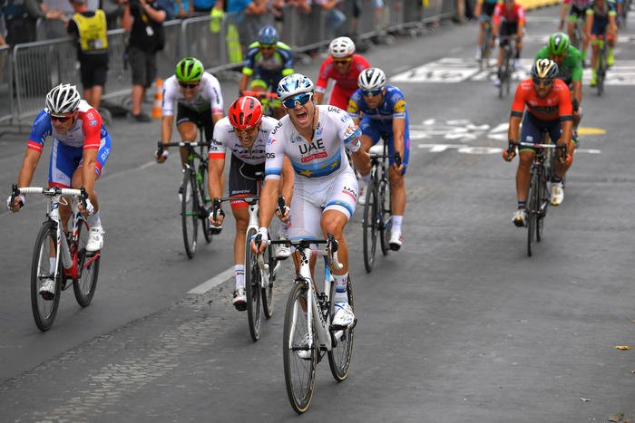 RMSdistributor's tweet photo. Recap della settimana: @Kristoff87 vince a #Parigi con @PrologoOfficial @tom_dumoulin 1° nella crono e 2° nella generale con Sigma Sport @rogla vince con @YourFSA e @visionmy e @chiarateocchi splendida campionessa europea con FSA @KendaTire e @XplovaTeam https://t.co/pz7vVHl7w4 https://t.co/OrpiI8QWgh