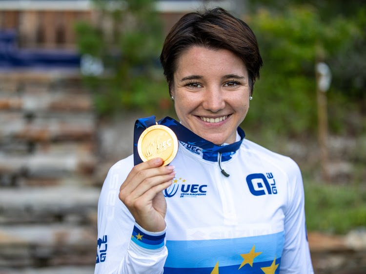 RMSdistributor's tweet photo. Recap della settimana: @Kristoff87 vince a #Parigi con @PrologoOfficial @tom_dumoulin 1° nella crono e 2° nella generale con Sigma Sport @rogla vince con @YourFSA e @visionmy e @chiarateocchi splendida campionessa europea con FSA @KendaTire e @XplovaTeam https://t.co/pz7vVHl7w4 https://t.co/OrpiI8QWgh