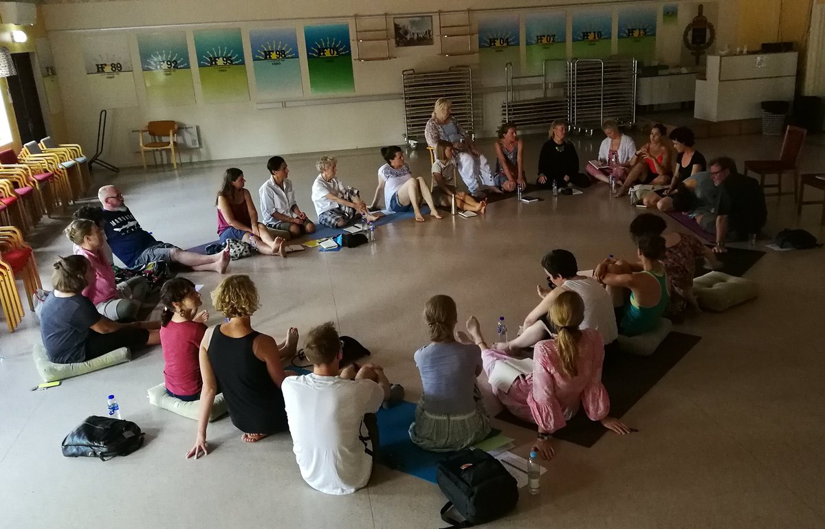 NSUCircle7's tweet photo. When your circle accidentally becomes a heart. #Circle7 #ArtisticResearch #NSU #NordicSummerUni #NordicSummerUniversity https://t.co/xKiuEhEF4C