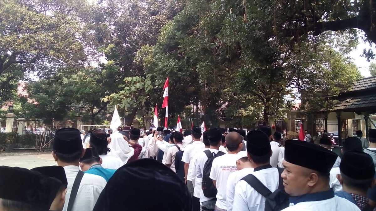 #LongMarchSantriUntukCakImin 
#CakIminCawapresHargaMati 
#JokowiCakImin 
#JOIN2019 

<a href="/jokowi/">Joko Widodo</a> <a href="/cakimiNOW/">A Muhaimin Iskandar</a> <a href="/Jazilul_Fawaid/">Jazilul Fawaid</a> @KangSyaifulHuda <a href="/manika_ARB/">ARBIT MANIKA</a> <a href="/PkbCianjur/">DPC PKB CIANJUR</a> <a href="/Firmansyahlepi/">Levi Firmansyah</a> <a href="/firdaus414wi/">Firdaus Alawi</a>