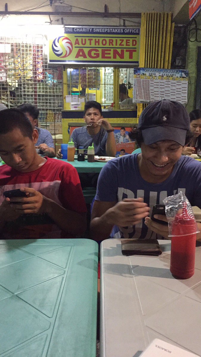 Bibibiyang's tweet photo. Boyzz โ๐ป https://t.co/zQA04cuVL6
