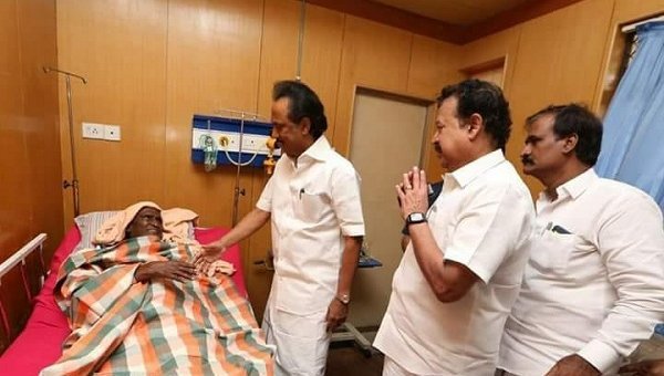 vikatan's tweet image. என்னாச்சு தா.பாண்டியனுக்கு... இப்போது எப்படி இருக்கிறார்? #DPandian bit.ly/2K4Q9E1