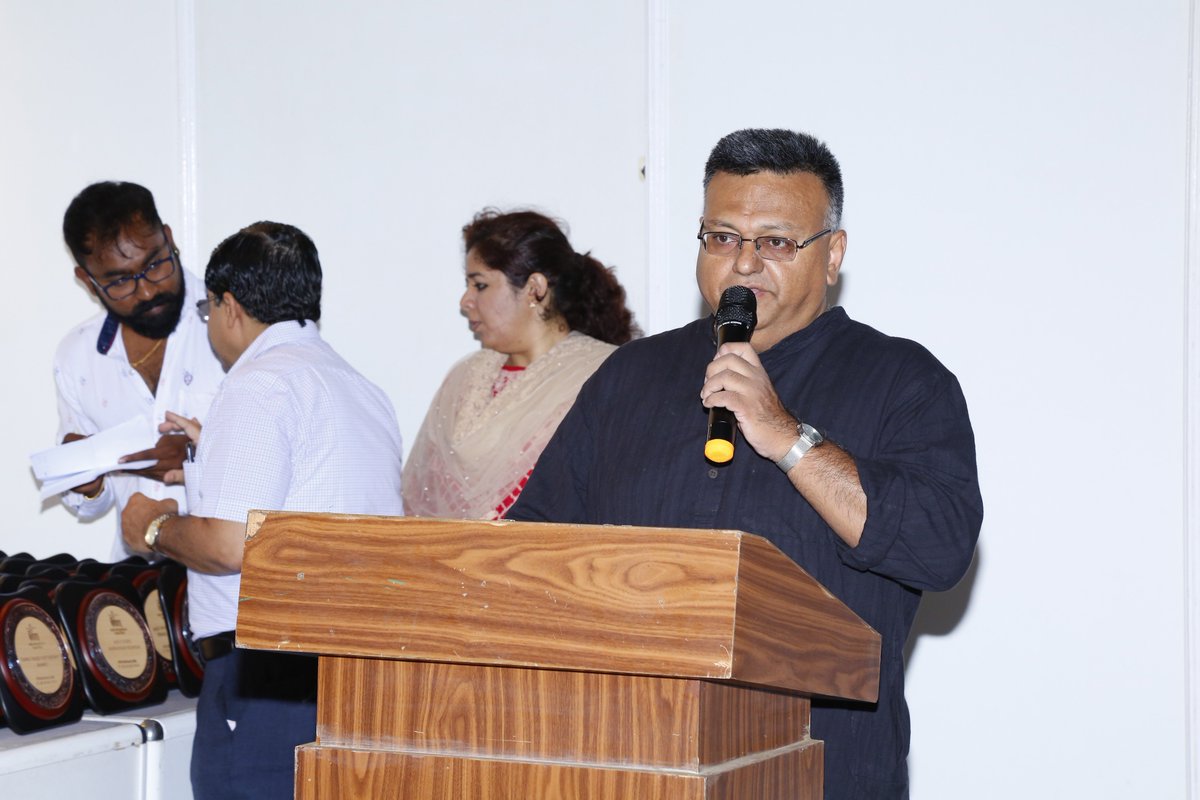 iitmindia's tweet photo. #IITMIndia felicitates the exhibitors for their outstanding participation at #IITMBengaluru 2018. Congratulations to the winners!
#Highlights #TravelShow #Tourism #IncredibleIndia #TravelTheWorld #Travel #Traveler #Tourist #TravelTrade #Bengaluru https://t.co/uF7DPXpgG8 https://t.co/qKkG2NJVq2