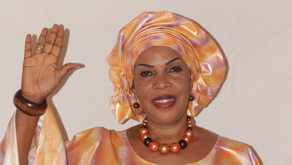 FemPo (@femponet) on Twitter photo Djénéba N'diaye, est la seule femme candidate aux présidentielles de #Mali. Selon la <a href="/RFIAfrique/">RFI Afrique</a>,Madame Djénéba pense défendre les droits de la femme.Son grand combat est d'apporter un changement efficace là où les hommes ont du mal à réussir.
Nous lui souhaitons bonne chance. Djénéba N'diaye, est la seule femme candidate aux présidentielles de #Mali. Selon la <a href="/RFIAfrique/">RFI Afrique</a>,Madame Djénéba pense défendre les droits de la femme.Son grand combat est d'apporter un changement efficace là où les hommes ont du mal à réussir.
Nous lui souhaitons bonne chance.