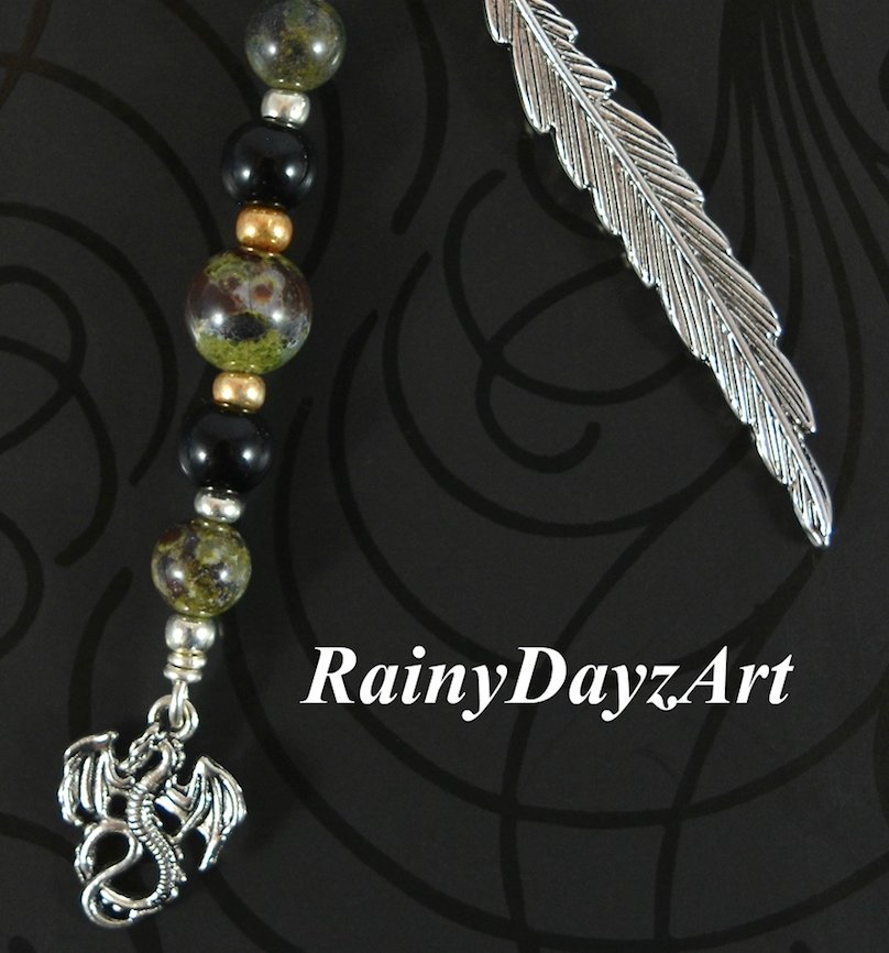 LisaTelquist's tweet photo. #Dragon Bloodstone &amp; Onyx Bookmark by #RainyDayzArt https://t.co/4zWSmBlKNm #etsy #GemstoneBookmark #DragonBloodJasper #BloodstoneBookmark #Healingstone #Gemstones #DragonBookmark #DragonBloodStone #DragonLoverGift #FantasyBookmark #Goth #BookLoverGift #Bookwormgift #DragonGift https://t.co/vcxbGLgWSY