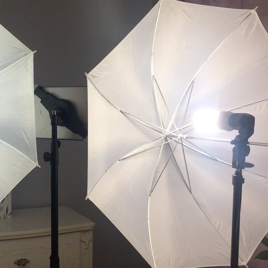 yolowithck's tweet photo. Spoiler Alert! Here is a snap shot of our new and improved lighting from Amazon! https://t.co/eu7B9J3lRT This week we share with you how far we have come in the last 2.5 months with our equipment.

#yolowithck #fun #now #lawofattraction #loa #yoga #howto #install #firstimer #101 https://t.co/vdFaxFnJX4