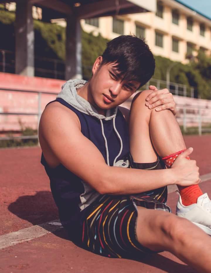 J_o_n_Ass's tweet photo. Very Hot #MarkKevinGarcia.
#PinoyHotty #Gwapo #HotnessOverload https://t.co/R4JFG0Lb9d