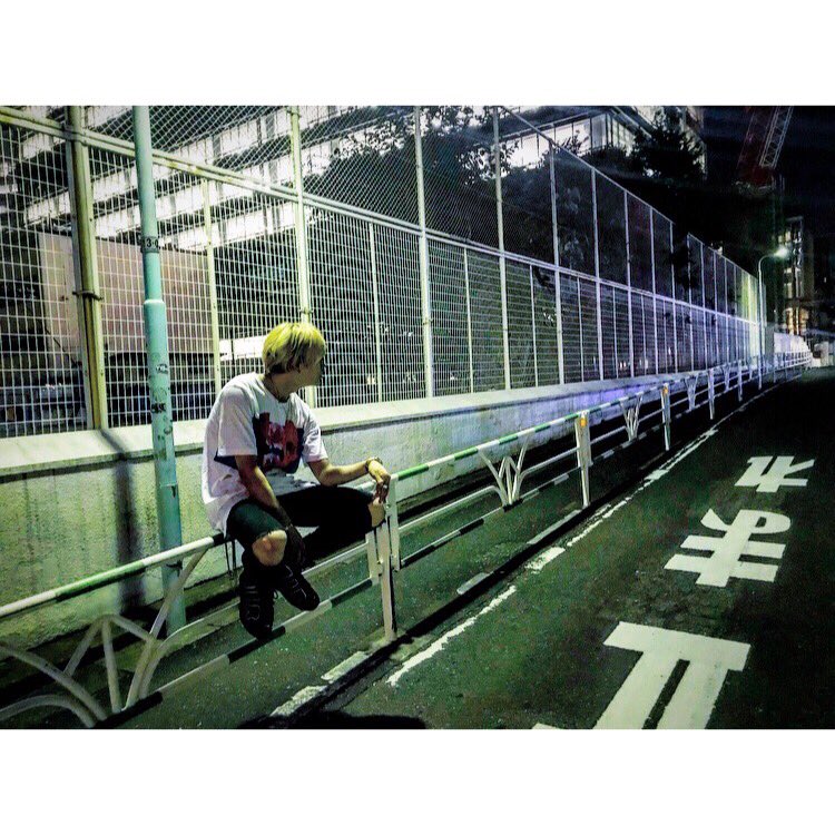 kentoi_69's tweet photo. 今日はリハ終わり
今は事務所違うけど
練習生の頃一緒にガムシャラに
夢に向かった仲間の凛と
久しぶりに会ってめちゃ語って
写真撮りあった！

こうして会って熱い話できるのは
ほんといい仲間だし
もっと頑張ろうって思う！

語ることで自分のなりたい姿も
よりしっかり固まる。 https://t.co/UjmjEiQ7lE