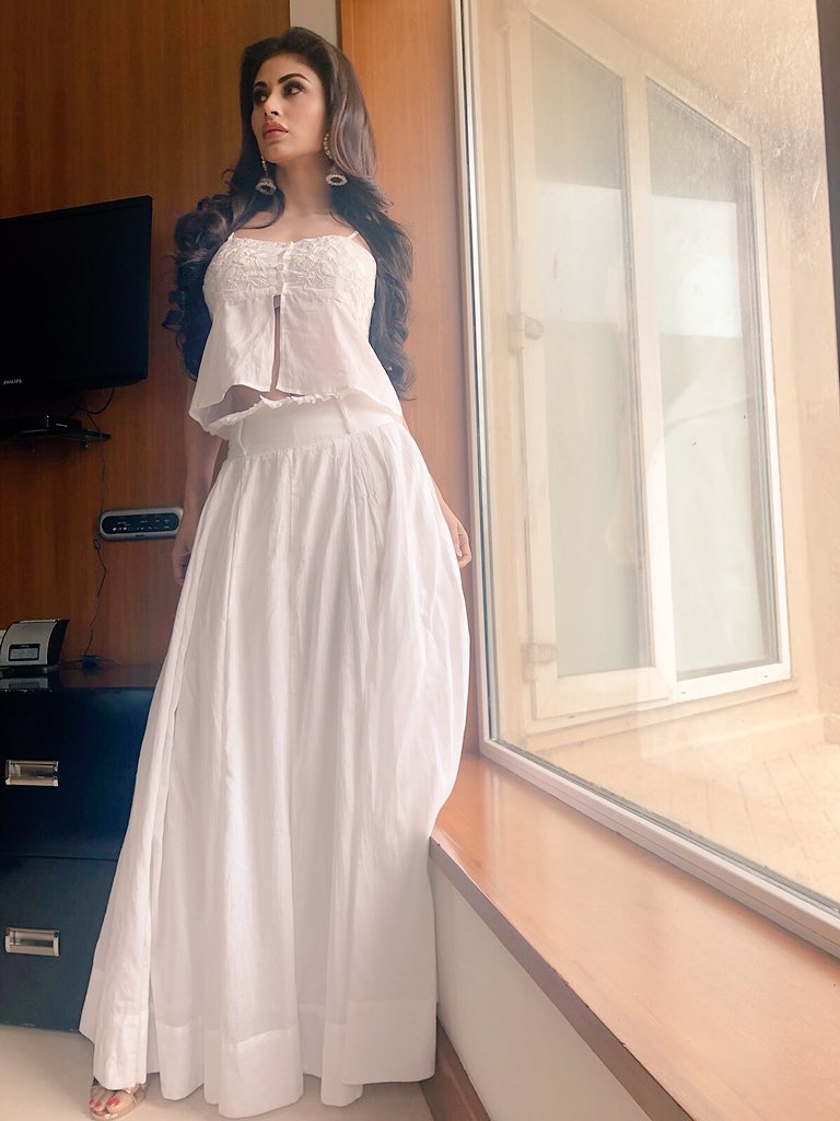 Roymouni's tweet photo. Soft whites ...
#GoldPromotions x https://t.co/AqYto6SIVg