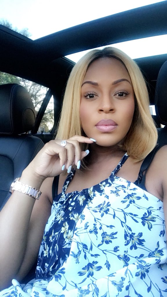 JessicaNkosi's tweet photo. Preggy Face Selfie👶🏼👶🏼👶🏼 Did my own makeup... 😍
#CarryingGreatness
#CarryingRoyalty
#TwinkleLittleStar 🌟 https://t.co/RVHsIuz98m