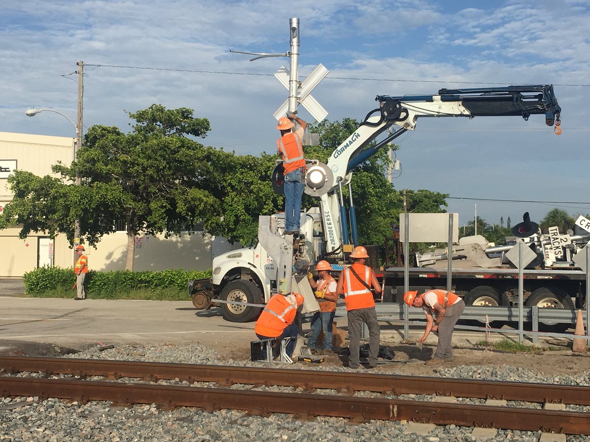 GDunmyer's tweet photo. Today Brightline is installing the last few supplemental safety measures.  The dim light at the end of the tunnel, that is the Boynton’s quiet zone, is getting brighter. #BoyntonBeach https://t.co/AWneJsY763