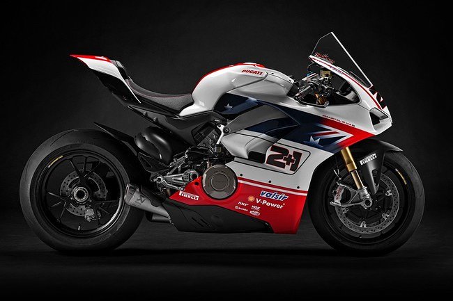 LeanGP_'s tweet photo. 😍 The #Ducati #WDW Troy Bayliss auctioned on eBay for more than € 120,000, a collector's item. https://t.co/tyFNfnhtWQ