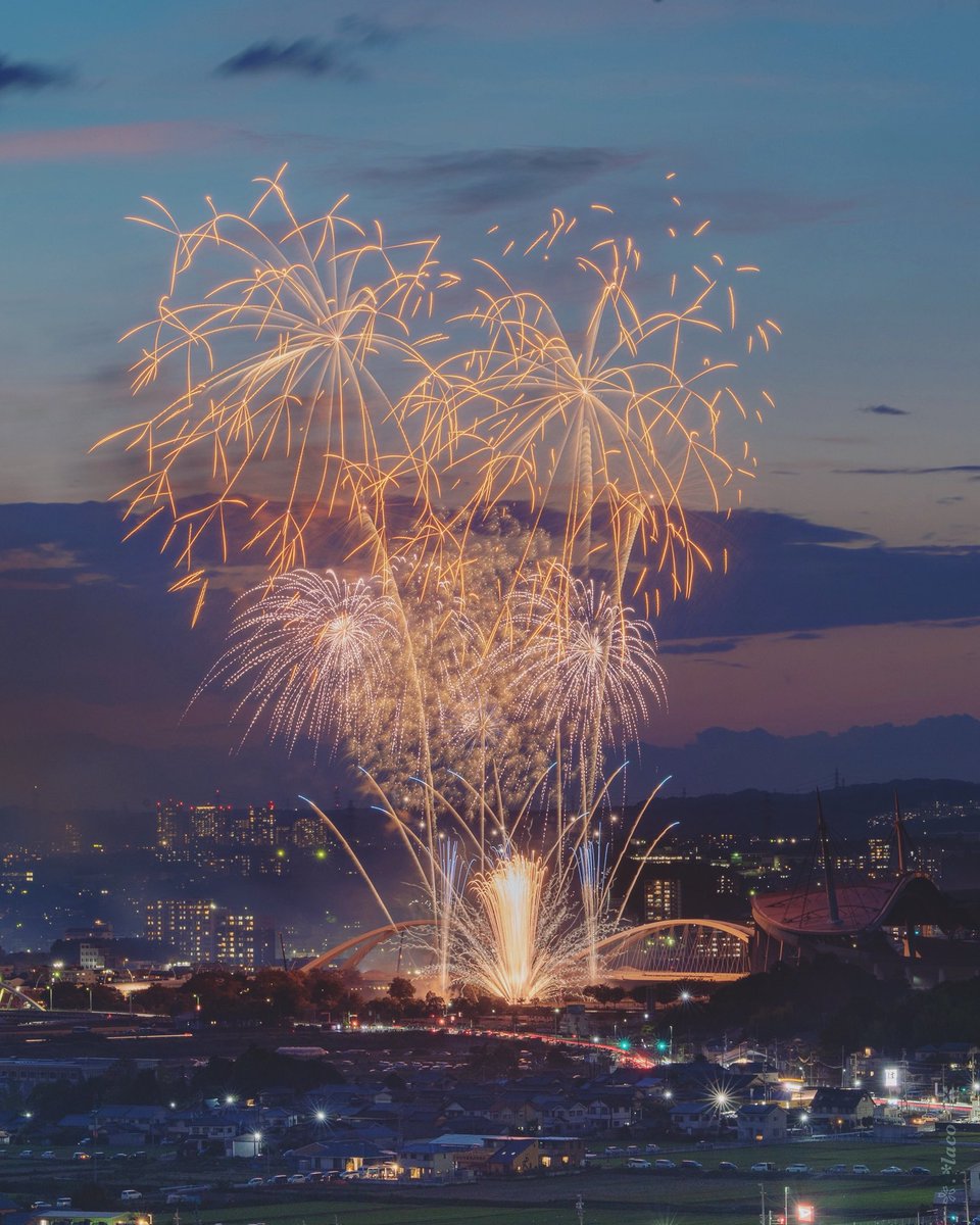 Laco 𐂂 豊田おいでんまつりに行ってみた 夕焼け花火もハート型花火も初でした ｰ 愛知県 豊田おいでんまつり花火大会 東京カメラ部 豊田スタジアム T Co Mlthkmf4vp Twitter