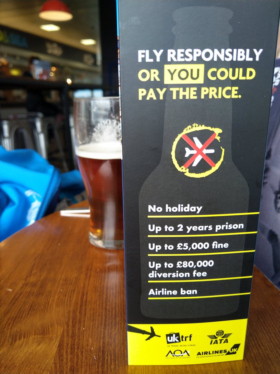 maxjahn's tweet photo. Glasgow Airport, die Briten kennen ihre Landsleute... https://t.co/2SKi5mChct