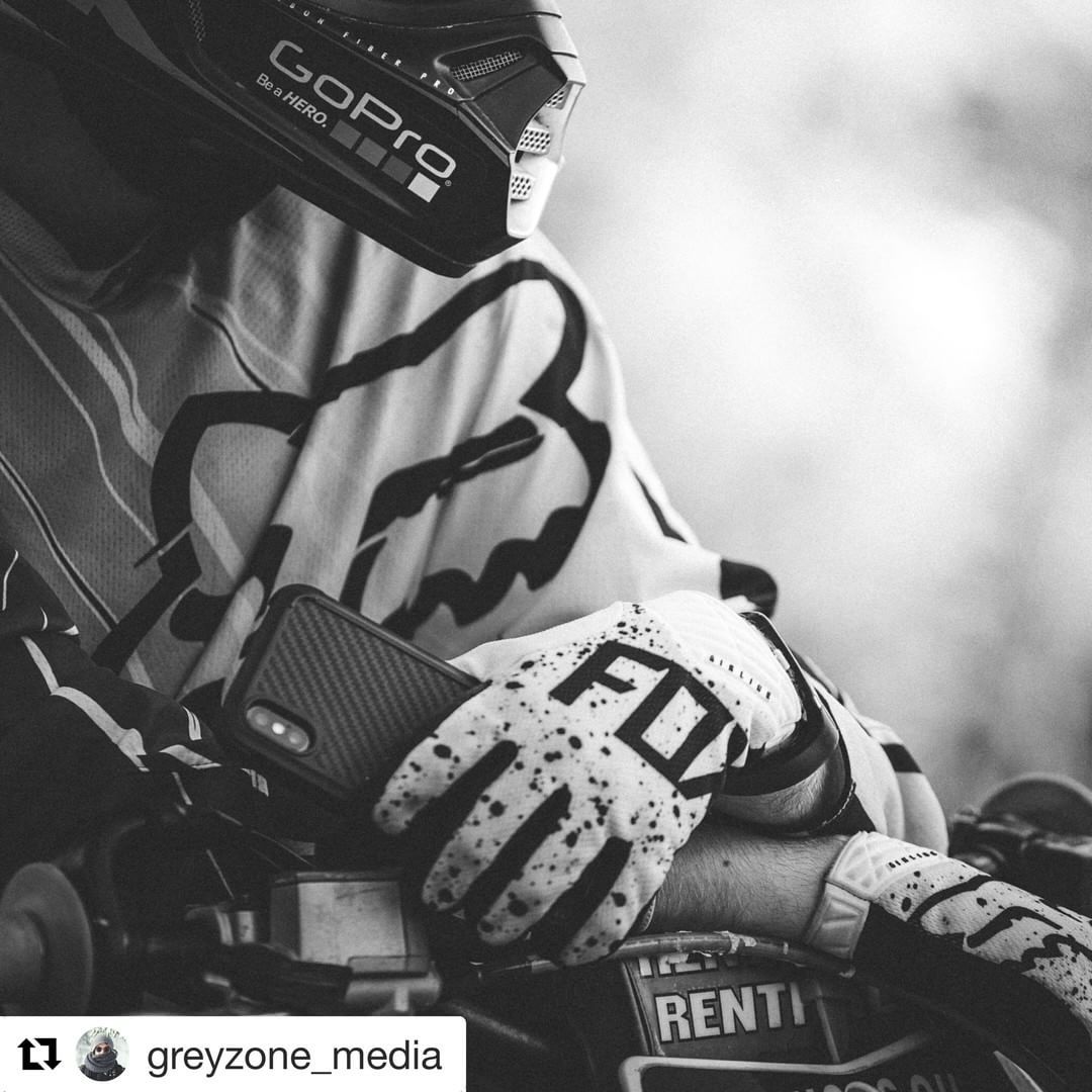 PitakaGallery's tweet image. Feel free to explore the rugged places with the PITAKA gadgets. 😉😉😉
bit.ly/2uZ2ftO
#MagCasePro #everydaycarry #adventure