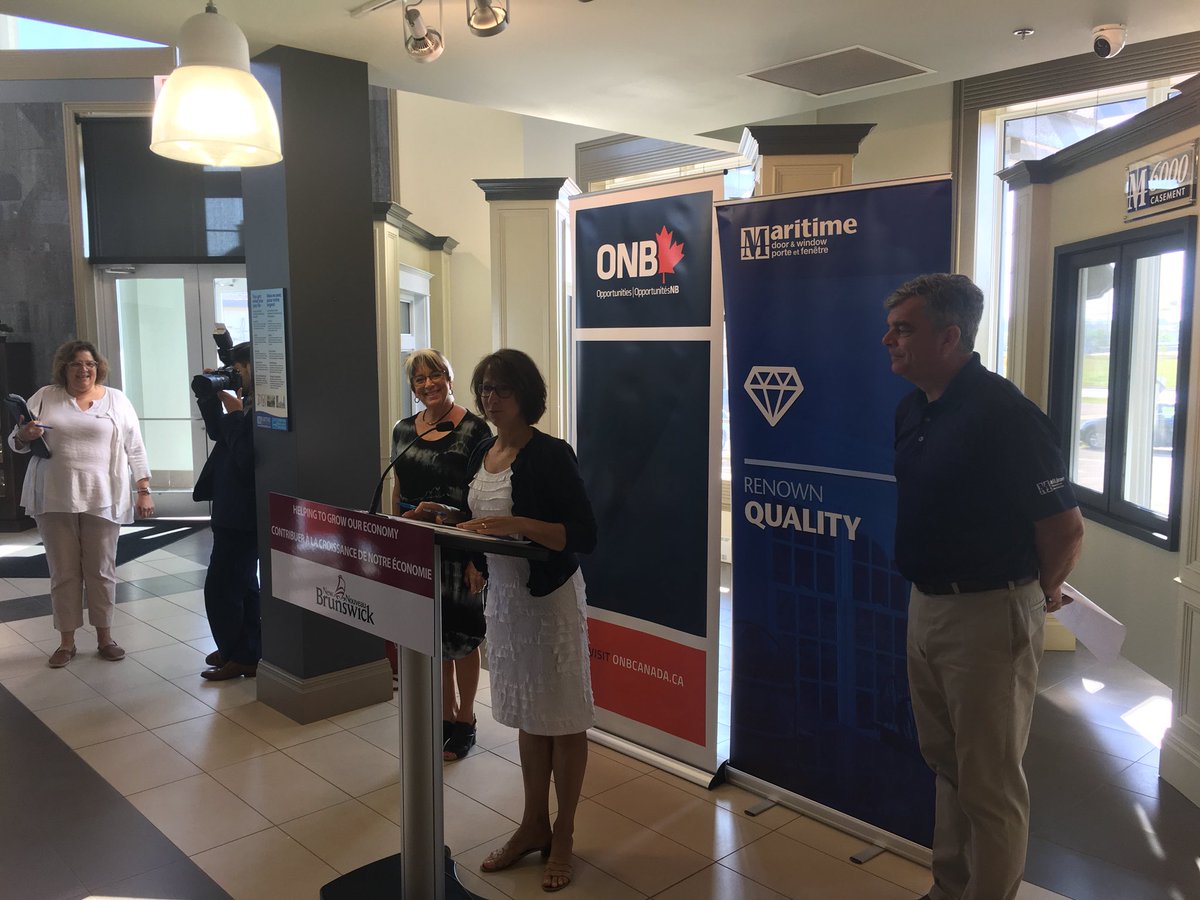 yrgrtrmoncton's tweet photo. At @MaritimeDW for announcement of a $150,000 expansion to acquire, implement &amp; train employees on new software systems. Expansion will result in 6 new fulltime jobs. Opportunities NB is offering non repayable contribution of $52,900 in support. https://t.co/vKnC9Eiqwr