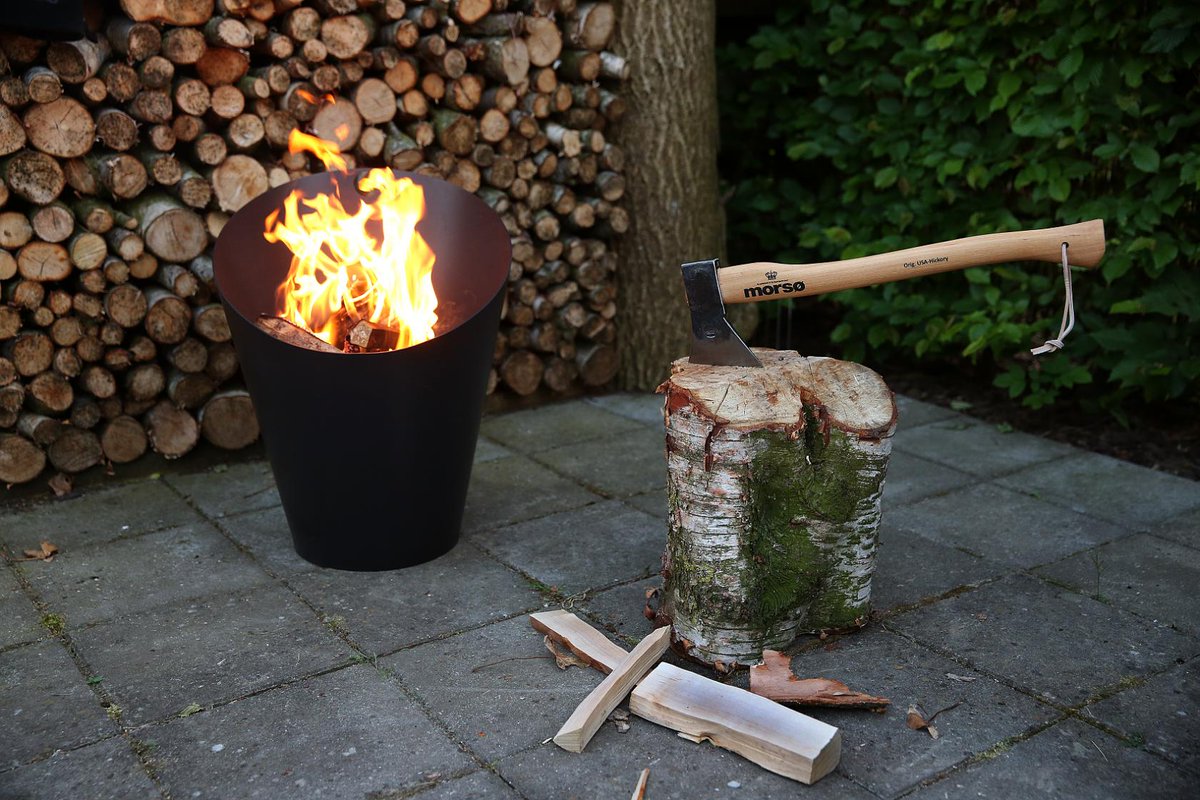 HomeStyleStoves's tweet image. Did you know: chopping wood for an hour can burn between 400 and 500 calories? It a brilliant way to get a workout without the #gym as it is much more of a cardio and core #workout than anything else. ow.ly/DlBl30l8YNx
#Garden #FirePit #MondayMotivation
