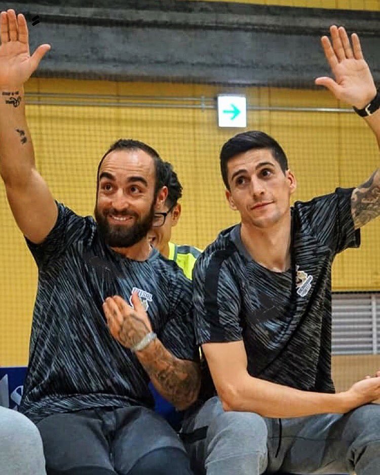 Que levante la mano quien tenga ganas de futsal ✋🏼
#1week #preseason #onemore #futsal⚽