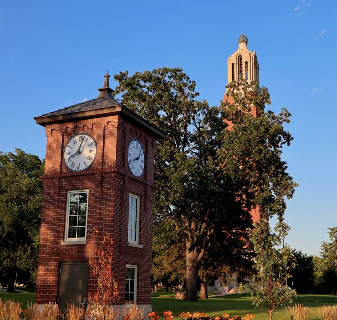 SDState's tweet photo. #SummerSDState contest is over! Check out these beautiful campus photos from our two winners. πΈβ¬οΈ https://t.co/KIjegr0Pxn
