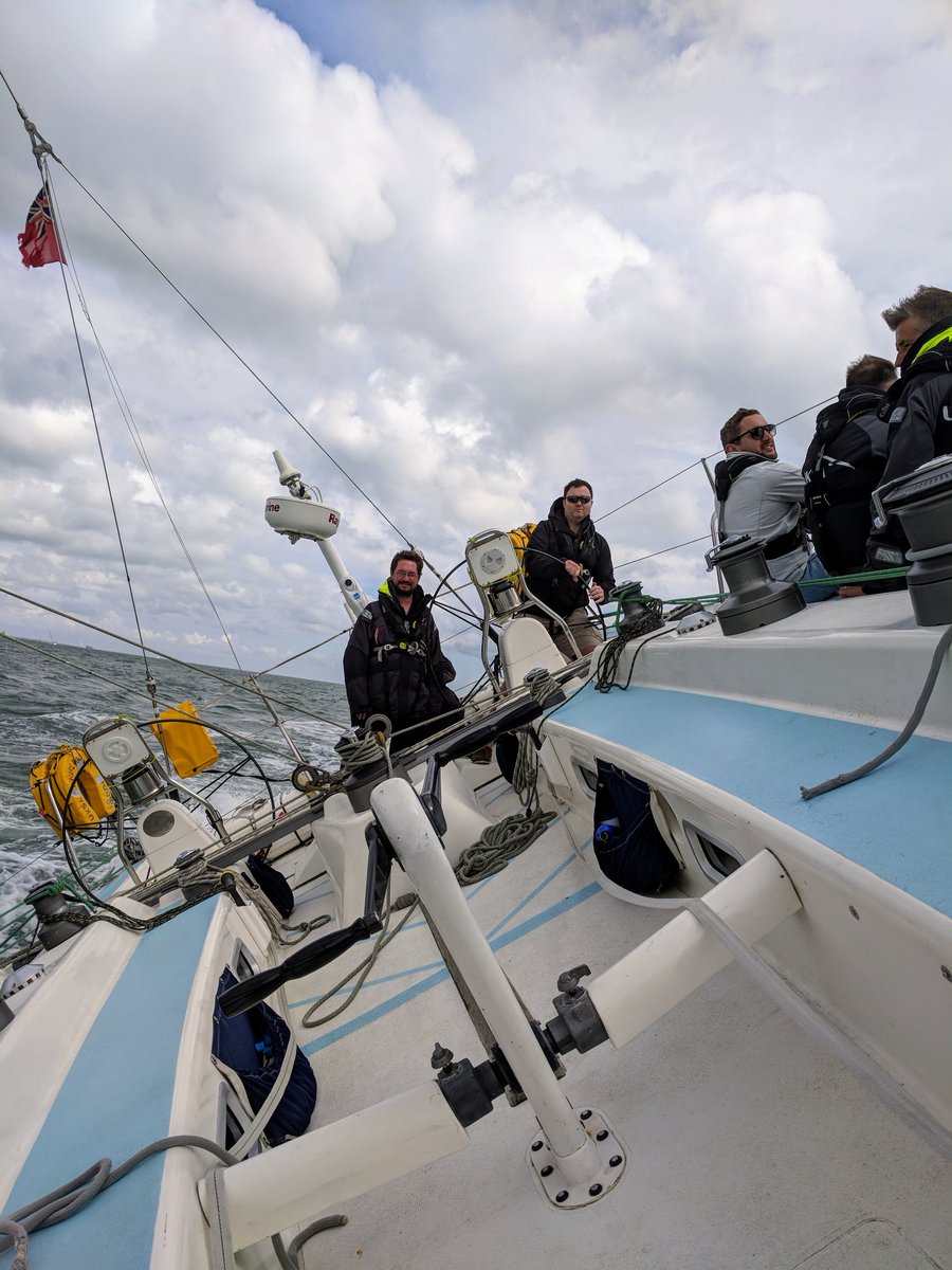 MRandersonIOW's tweet photo. Corporate sailing with @uksasailing on the Solent today. #notabaddayatwork https://t.co/GErtwlHqml