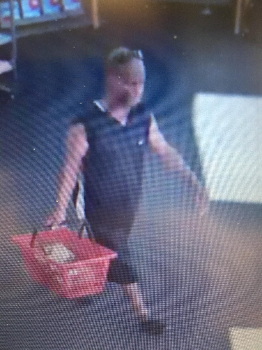OmahaPolice's tweet photo. This budding entrepreneur decided to steal some steaks and then attempted to sell them outside of the store. Gotta give him credit for trying. Let #OPD know who he is @ https://t.co/rQpWfxwbgN for some quick cash! Report AK80923
#OMRC #selfmademan #steaksale #quick50 https://t.co/KNcyp7TGQt