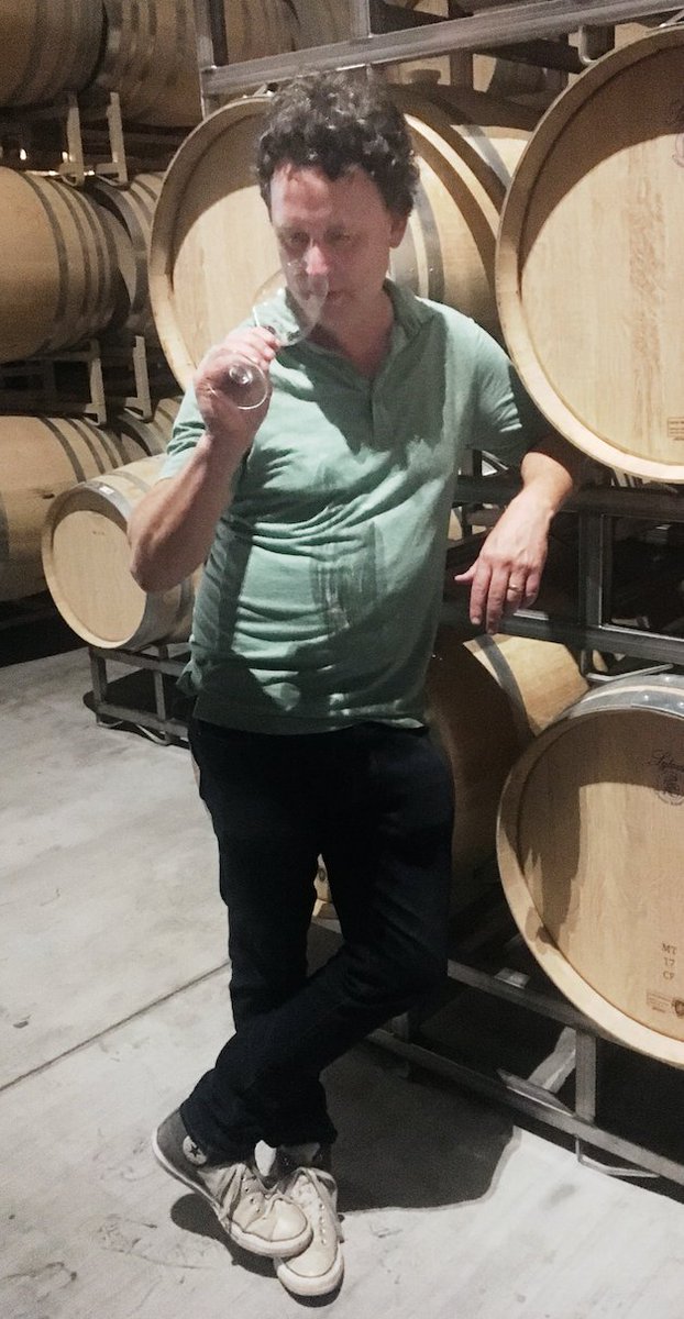 dawsonwine's tweet photo. I only recommend wines that truly over-deliver for the price. And to give my recommendations based on value some teeth I have the Value Rating. It is the cornerstone of the foundation at DDWA. Let me tell you the story of The Value Rating #DDWA https://t.co/oTcPAi7vn3 https://t.co/bw3dLvLGtm