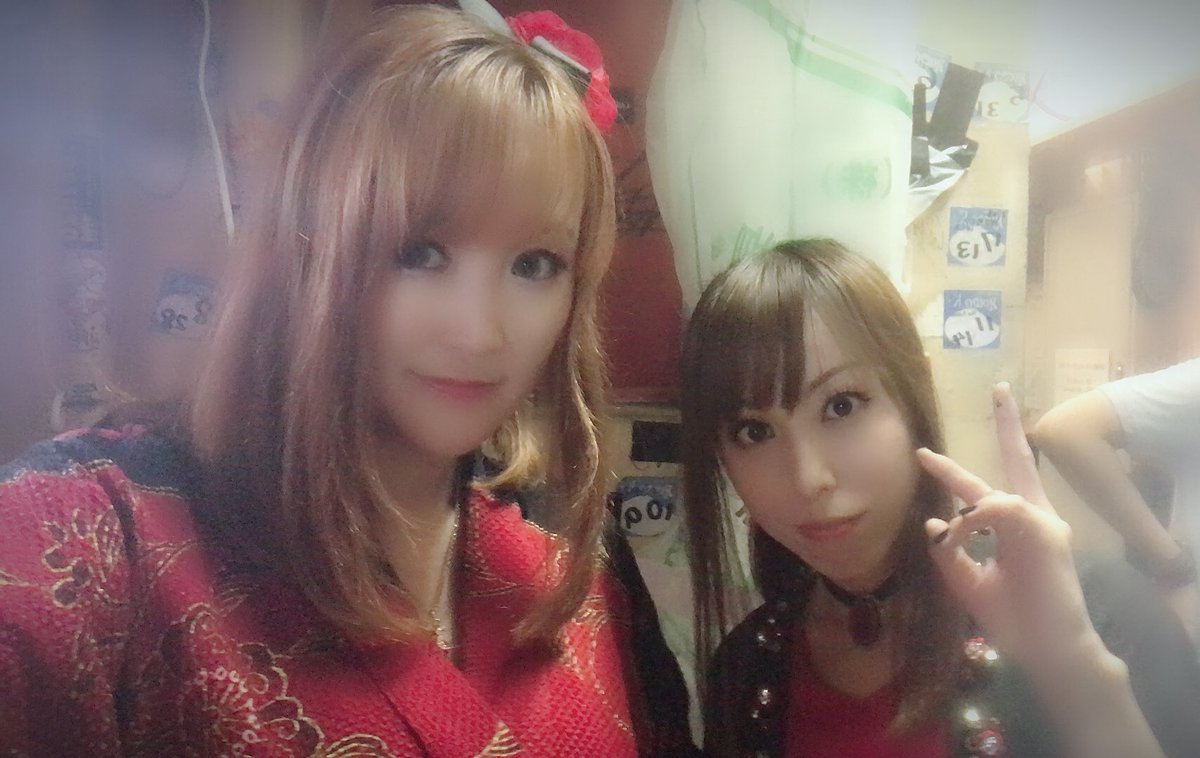 AKARAofficial's tweet image. 女子組AKARAでした！！！
YUKIの腕だけ写ってますw

#AKARA
#RUIDOk2