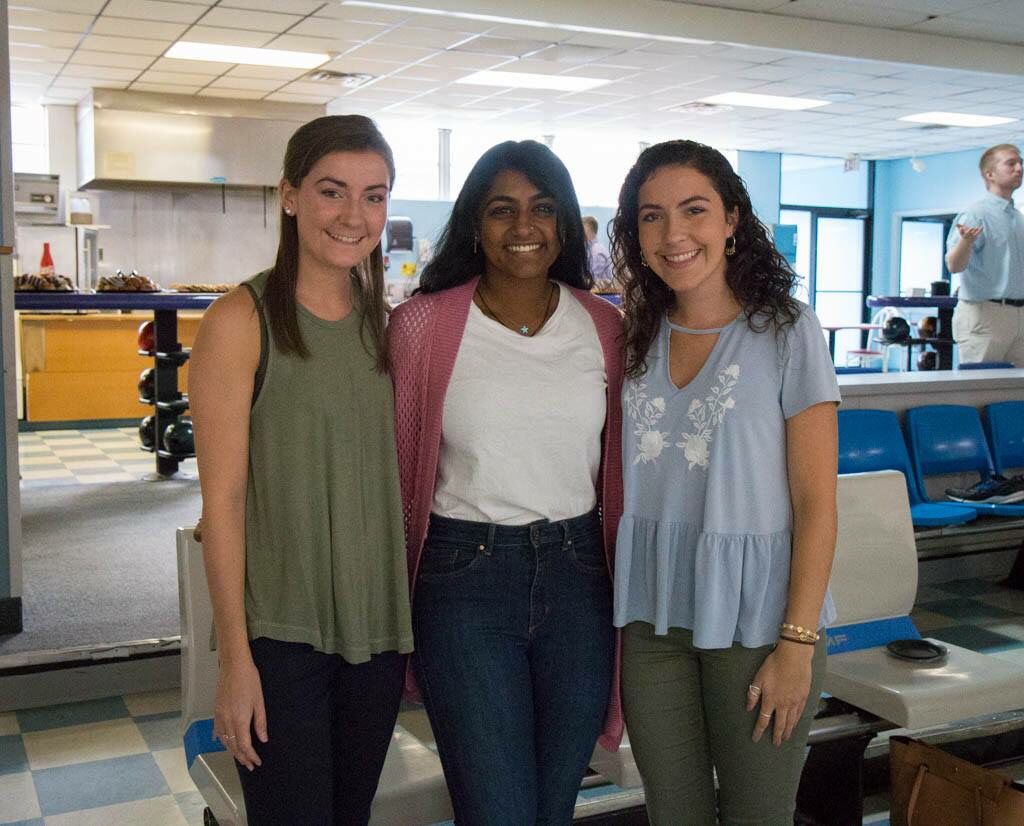 1LECOM's tweet photo. The Erie DO Class of 2022 hit the lanes yesterday for a little fun & bonding before their first official week of classes! π³π #LECOM2022 https://t.co/iSULHI00HD