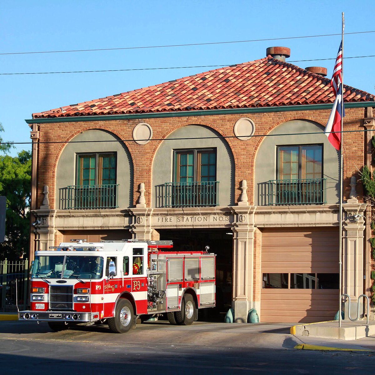 El Paso Fire Department tweet media