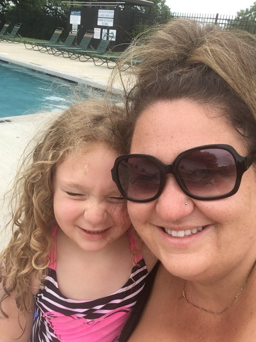 gillsecondgrade's tweet photo. Pool selfie #MillCreeksummer https://t.co/iDtcSjdeQu