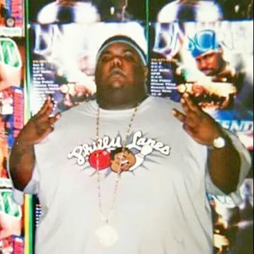 WreckshopRecord's tweet photo. Noke coming thru with a classic throwback for #MoeYoMonday π― #Repost @noke_d γ»γ»γ»
MoeYo Mondays! Miss My Dawgg! π π π #BigMoe #MoeLuv #BigMoe4Ever #Icon #HoustonCulture #HoustonHistory #WreckShopFam #WreckshopNation https://t.co/V3Y6Ip3sDS