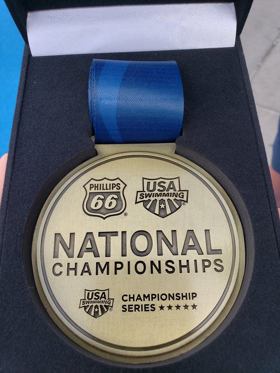 PC_CoachCrystal's tweet photo. Finished up #phillips66nats w @reecewhitley & Alex Boratto. Six years ago they broke the still standing 11-12 medley NAG. This week they became 18&U National Champions in 1BR & 50BK. Now they both head to swim for @calmenswim & @stanfordmswim I couldn't be prouder #PCACproud 💙💛 https://t.co/YrhEBxI971