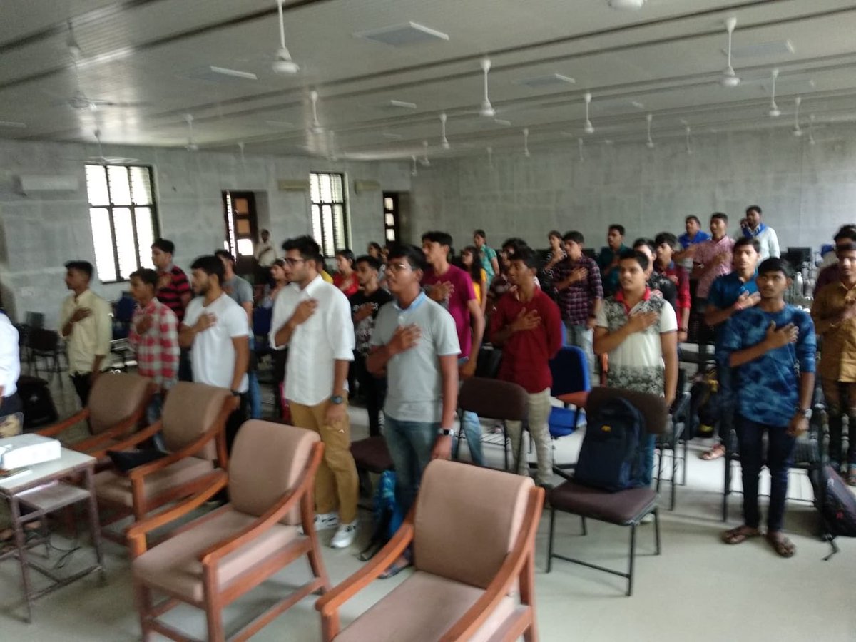 NssLdce's tweet photo. Glimpse of Orientation Of NSS, session of Traffic Awareness and Thalassemia Checkup! @GTUoffice @nssgujarat @YASMinistry @_NSSIndia @kamalkumarkar @BhupendraSinh1
#Day2 #NSSIndia #30thJuly2018 #FreshersInductionProgram https://t.co/xzRPeAZQ5Z