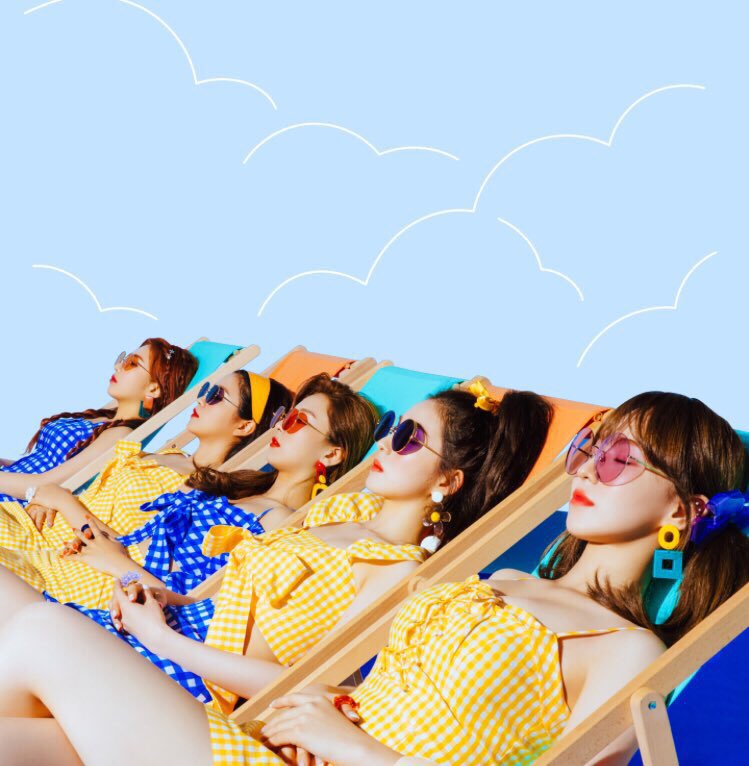 Since Wendy has dark hair this comeback, as promised I’m holding a giveaway for Red Velvet’s #SummerMagic mini album.
🥝 RT to enter
🍇 Must Be following <a href="/RVsmtown/">Red Velvet</a> 
🍉 OT5 luvies only
🍍 1 LE Summer Magic Mini Album (Random Cover)
🍊 Worldwide (I’ll cover shipping)

Good luck~