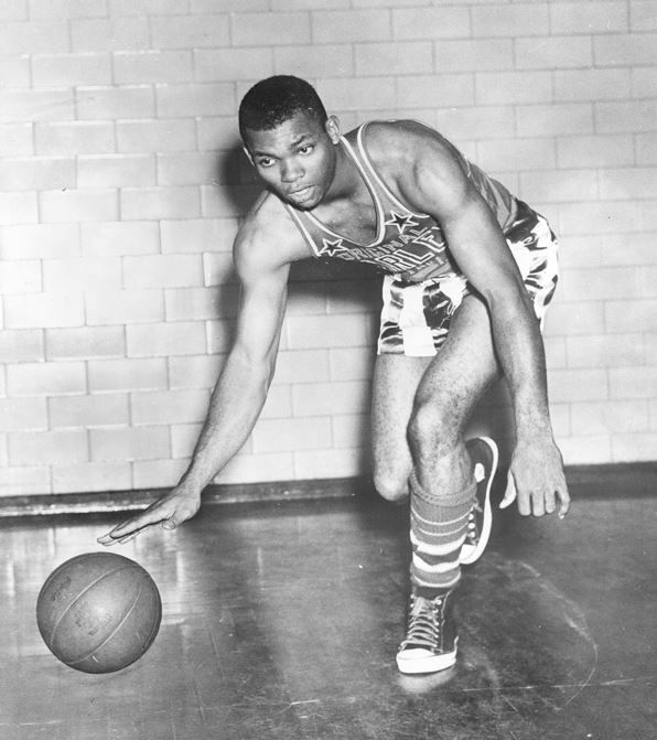 Globies's tweet image. We were sad to learn of the passing of former Globetrotter Jumpin&apos; Johnny Kline over the weekend. He played for us from 1953-59 and was inducted into our Legends ring in 2002. After his playing days, he earned his doctorate at Wayne State. RIP, Dr. Kline.