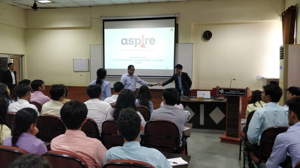 RILCampus's tweet photo. Here are the highlights from our leader Paritosh Anand's (@Anand1Paritosh ) energetic Aspire session at @FMS_Delhi 
Look forward to many such interesting sessions with our leaders! https://t.co/QL5FvF35Sr