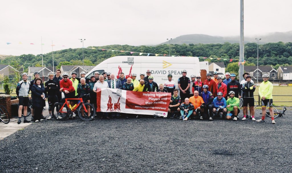 WRCTRide2018's tweet photo. Thank you again to @maxboyceMBE and @glynrfc for such a wonderful welcome yesterday ... we were so grateful (especially @colincharvis) 👍🏼🚴🏻‍♂️ #WRCTRIDE2018 @DSCommercials @ThVicParkClinic https://t.co/GeUAFO9BqH