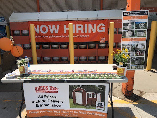 ShedsUSA's tweet photo. @ShedsUSA Mike C thanks Nathan (SASM) at store 1286 in Hamburg, NY for having him attend their Store Event on Saturday 7/28. The wonderful weather  helped bring in many customers leading to several #InstalledServices leads. #LeadsInSalesWin https://t.co/COdEISJLyn