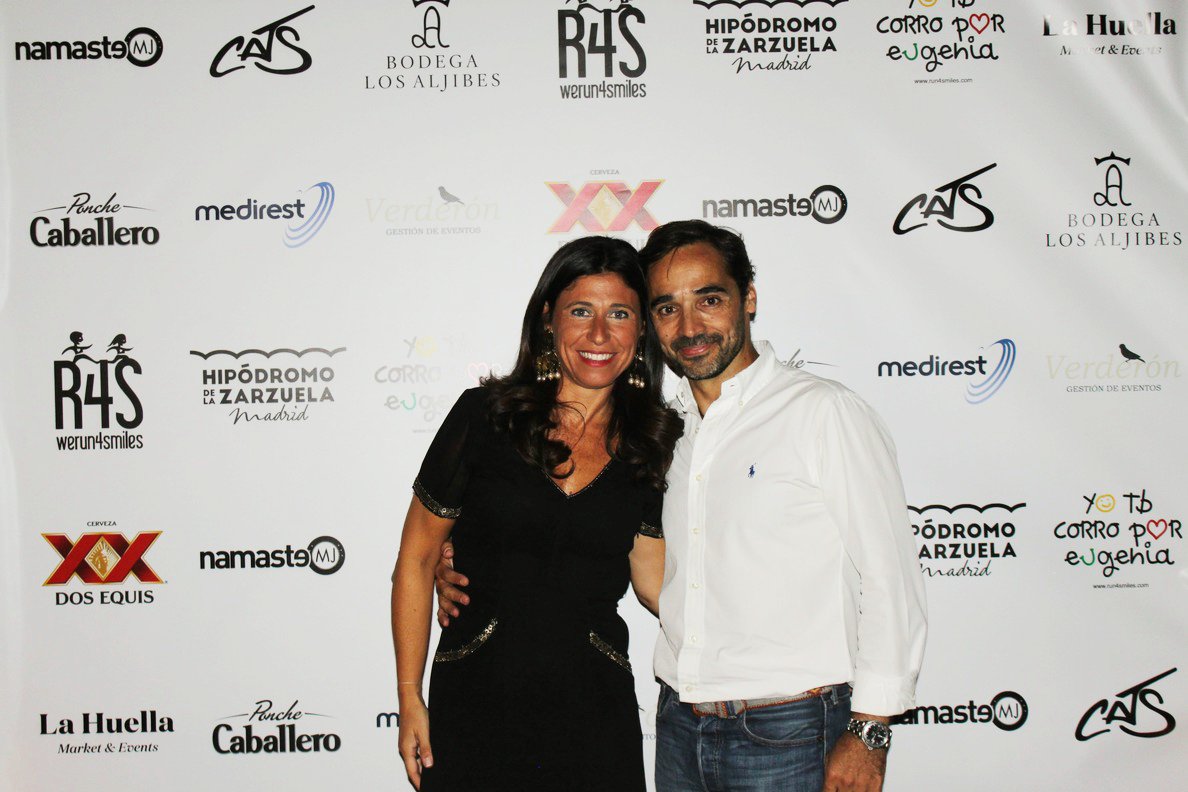 Run4S's tweet image. Os queremos desear unas ¡FELICES VACACIONES! y que disfrutéis mucho. 
Descansad y os queremos ver a TOD@S en nuestra #FiestaBenéficaR4S del VIERNES 7 Septiembre en el Hipódromo de La Zarzuela. ¡ANIMAROS!

INFO y Entradas: run4smiles.com/fiesta-benefic…