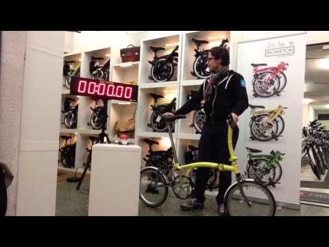 CycleheavenYS's tweet photo. World record Brompton fold... who thinks we can train Ash to beat this?! #Brompton #foldingbikes #speedfold https://t.co/kNz0N5MLD5 https://t.co/kqS08Dm1Xb
