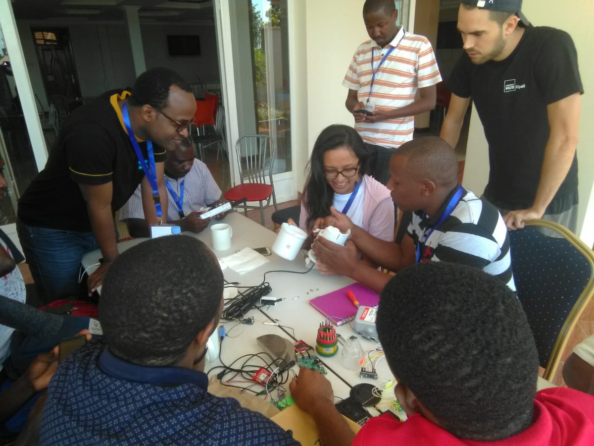 SWC_iHewa's tweet photo. During #Hackathon4climate #Rwanda for Early warning in @KayonzaDistrict, participants are learning more about @TAHMO_World and their AWS station. @MeteoRwanda @MIDIMARRwanda @tudelftglobal @viawater @RCMRD_ @RwandaAgri @SEAD_Rwanda @spf_ikigega @GreenFundRw@REMA_Rwanda https://t.co/5s8QEWKWfE