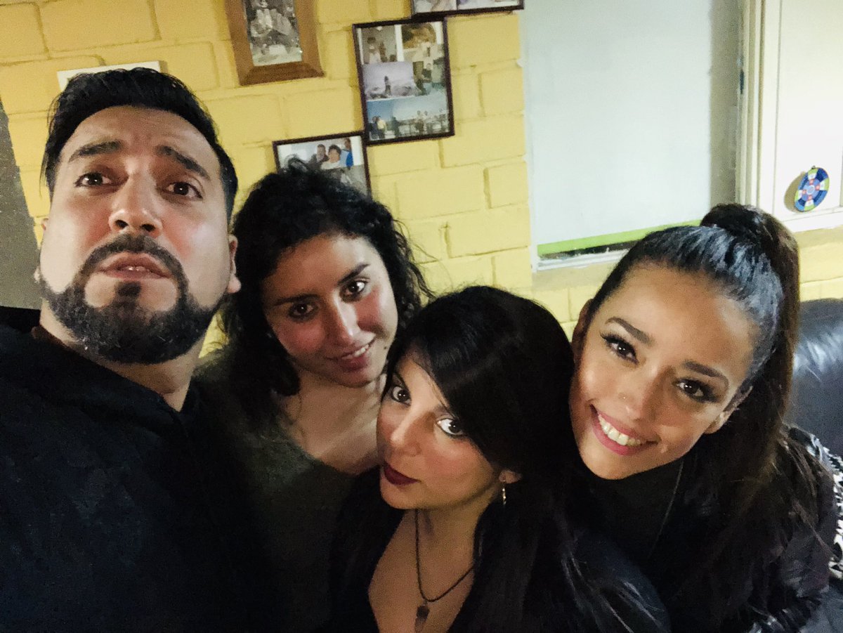 Only_LICIOUS's tweet photo. Feliz día de la amistad a mis únicas y locas amigas #tumejoramigomg https://t.co/Xt0XrJWO3S
